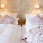 Schloss ホテル 3*