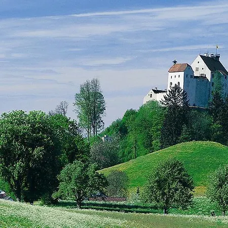 Hotel Schloss 3*