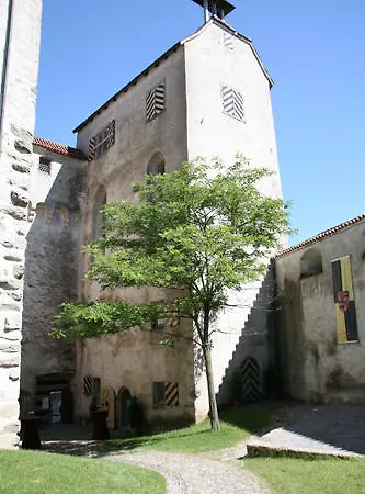 Schloss 3*
