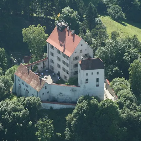 Schloss 3* Spangenberg