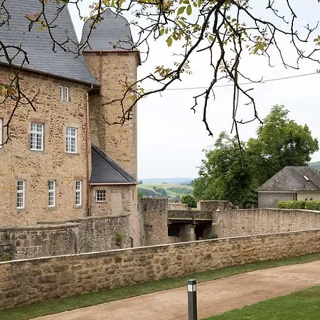 Schloss Hotel 3*