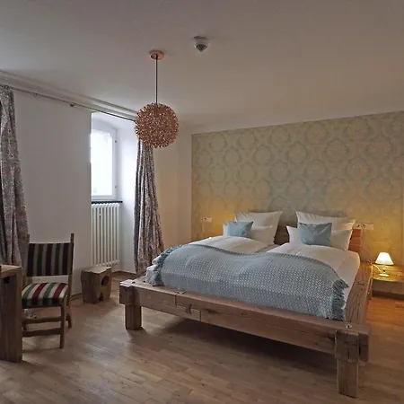 Schloss Hotel 3*